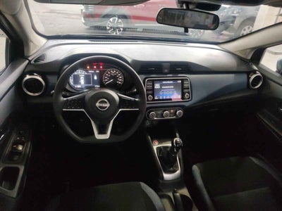 2025 Nissan Versa 4p Advance L4/1.6 Man
