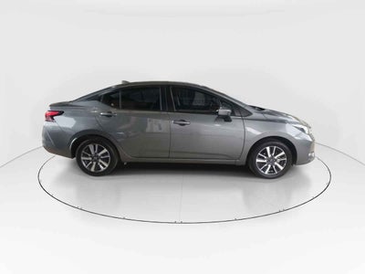 2025 Nissan Versa 4p Advance L4/1.6 Man