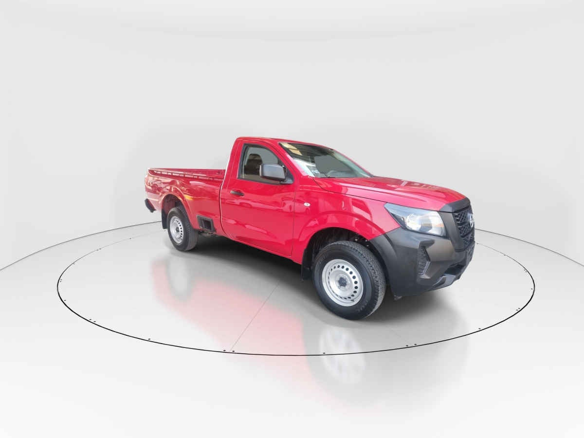 2025 Nissan Pick Up NP300 2p L4/2.5 Man A/A