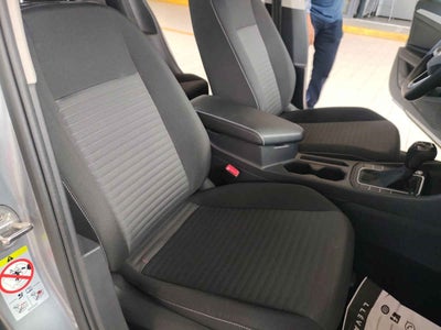 2025 Volkswagen Jetta 4p Trendline L4/1.4/T Aut