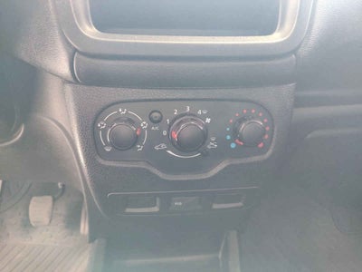 2024 Renault Kangoo 5p Intense L4/2.5 Man