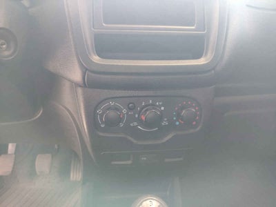 2024 Renault Kangoo 5p Intense L4/2.5 Man