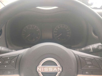 2026 Nissan Urvan 4p Amplia L4/2.5 Man Ventanas