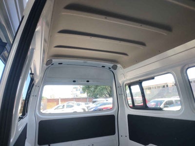 2026 Nissan Urvan 4p Amplia L4/2.5 Man