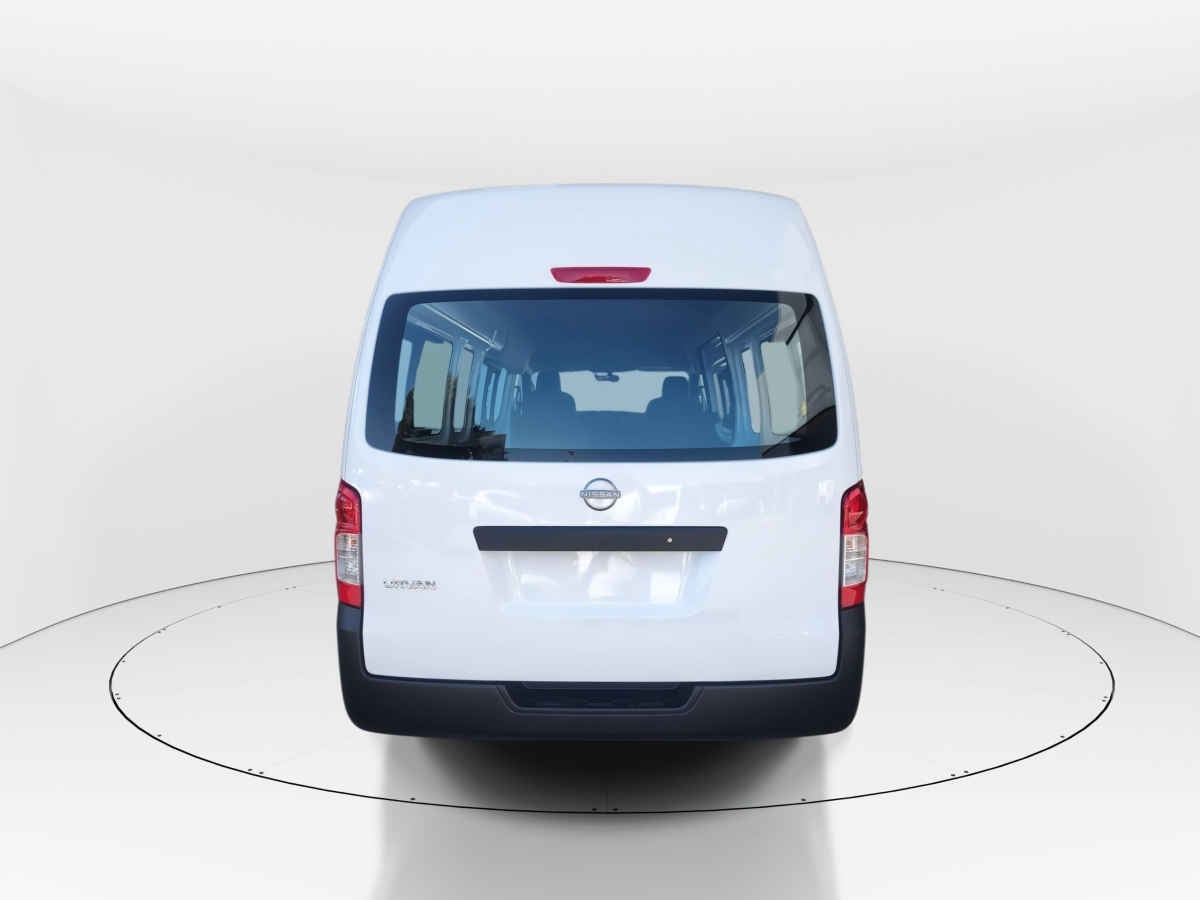 2026 Nissan Urvan 4p Amplia L4/2.5 Man