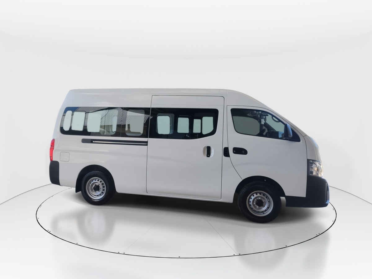 2026 Nissan Urvan 4p Amplia L4/2.5 Man