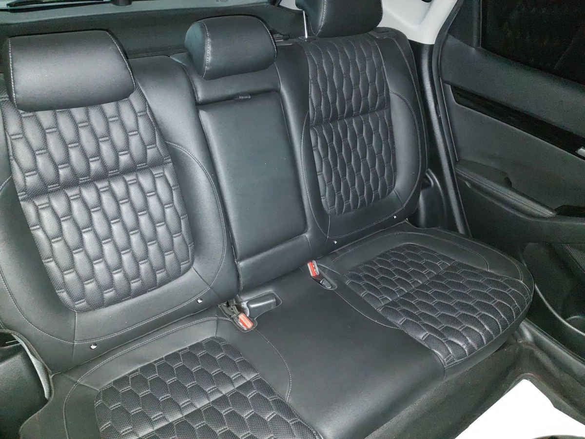 2022 Kia SELTOS 5p SX 1.6 L MPI L4 TA 6 Vel A/AC Piel 5 pas RA-17"