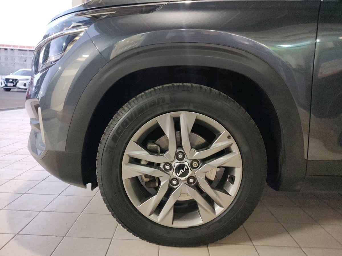 2022 Kia SELTOS 5p SX 1.6 L MPI L4 TA 6 Vel A/AC Piel 5 pas RA-17"