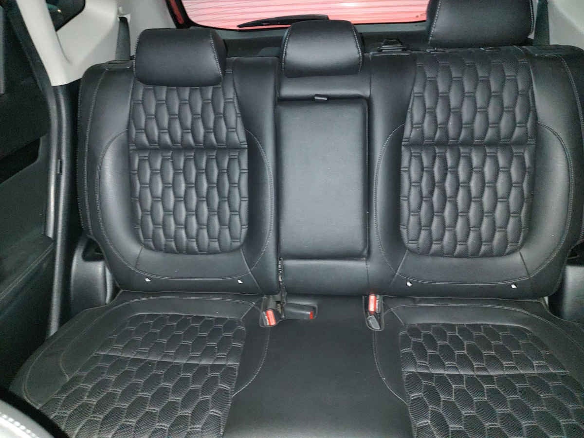 2022 Kia SELTOS 5p SX 1.6 L MPI L4 TA 6 Vel A/AC Piel 5 pas RA-17"
