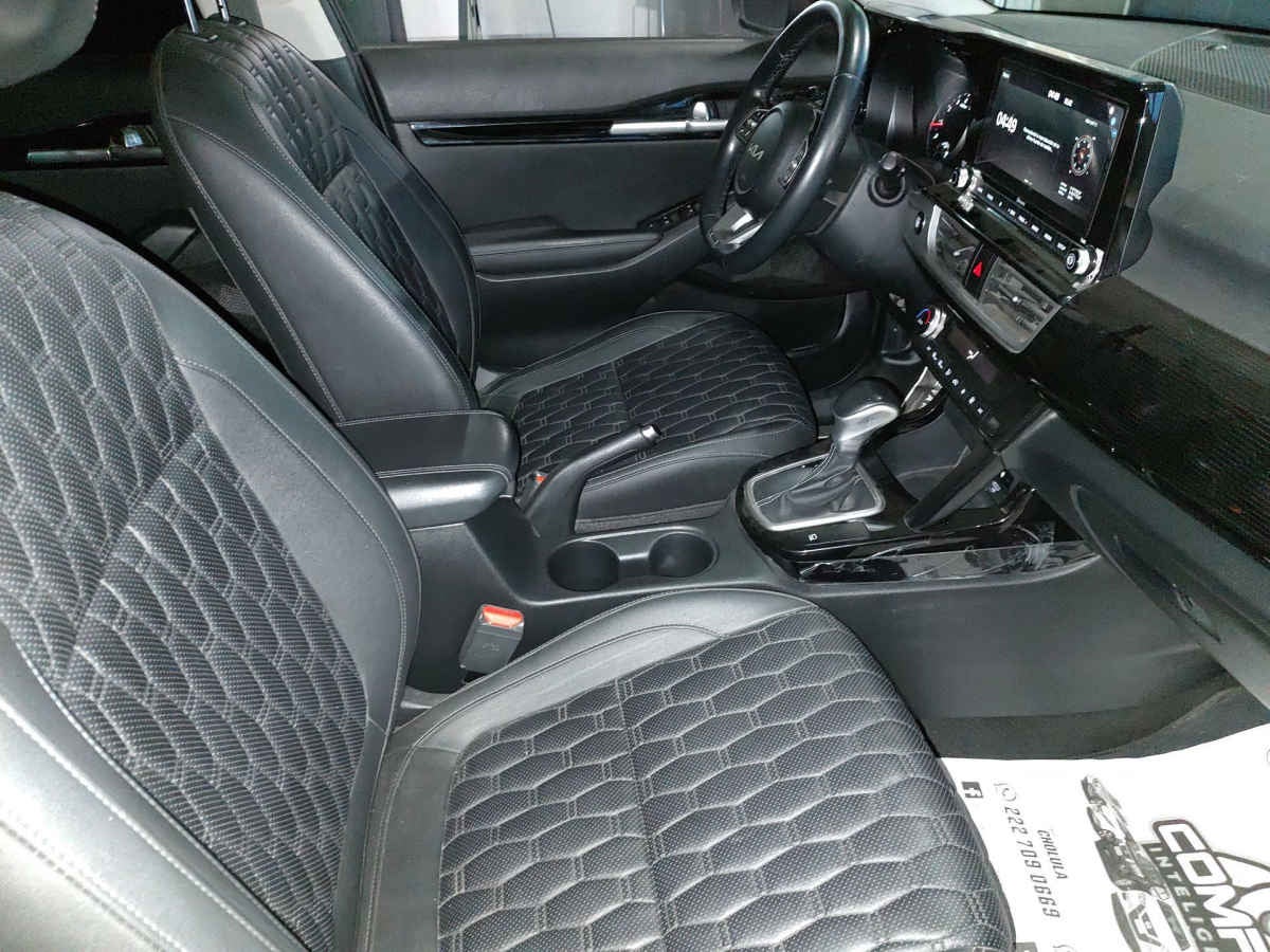 2022 Kia SELTOS 5p SX 1.6 L MPI L4 TA 6 Vel A/AC Piel 5 pas RA-17"